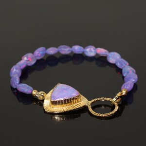Lavender Opal Trillion Charm Gold Bracelet, Multifire Opal Nugget Beaded Bracelet, Ethiopian Opal Gemstone Jewelry, Handmade Bracelet