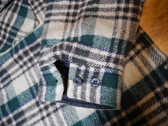 Vintage Wool Shirt Jac Heavy wool Outdoors Jacket… - image 4