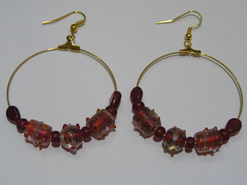handgemachte Creolen Ohrringe rot gold Einzelpaar Bild 1