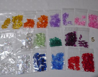20 Tüten bunte durchsichtige Acrylhalbperlen Halbperlen Acrylsteine zum Kleben
