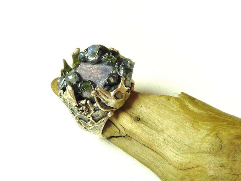 adjustable fairy ring silver crown ring medieval ring raw crystal ring Raw sapphire ring with rainbow moonstone