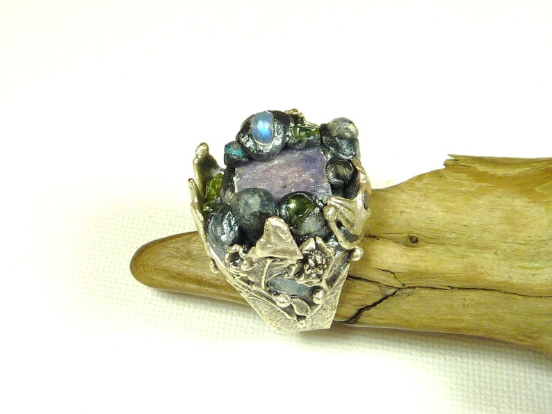 adjustable fairy ring silver crown ring medieval ring raw crystal ring Raw sapphire ring with rainbow moonstone