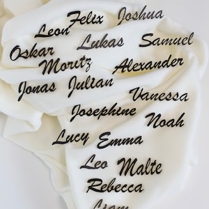 Platzkarten Hochzeit *Feste* - Schriftzug aus Holz - Laserschnitt aus Holz - personalisierte Namen für deine Feier - Finde deinen Platz