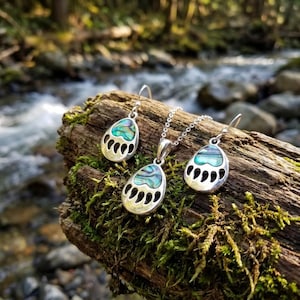 Paua shell Bear paw print set