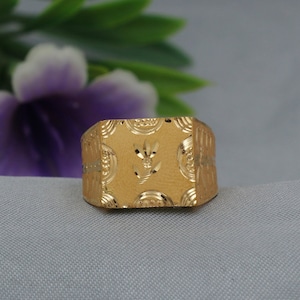 22k Gelbgold handgefertigtes handgeschnitztes Ring für Geschenk, 22k Goldring, indischer Goldring, K1989