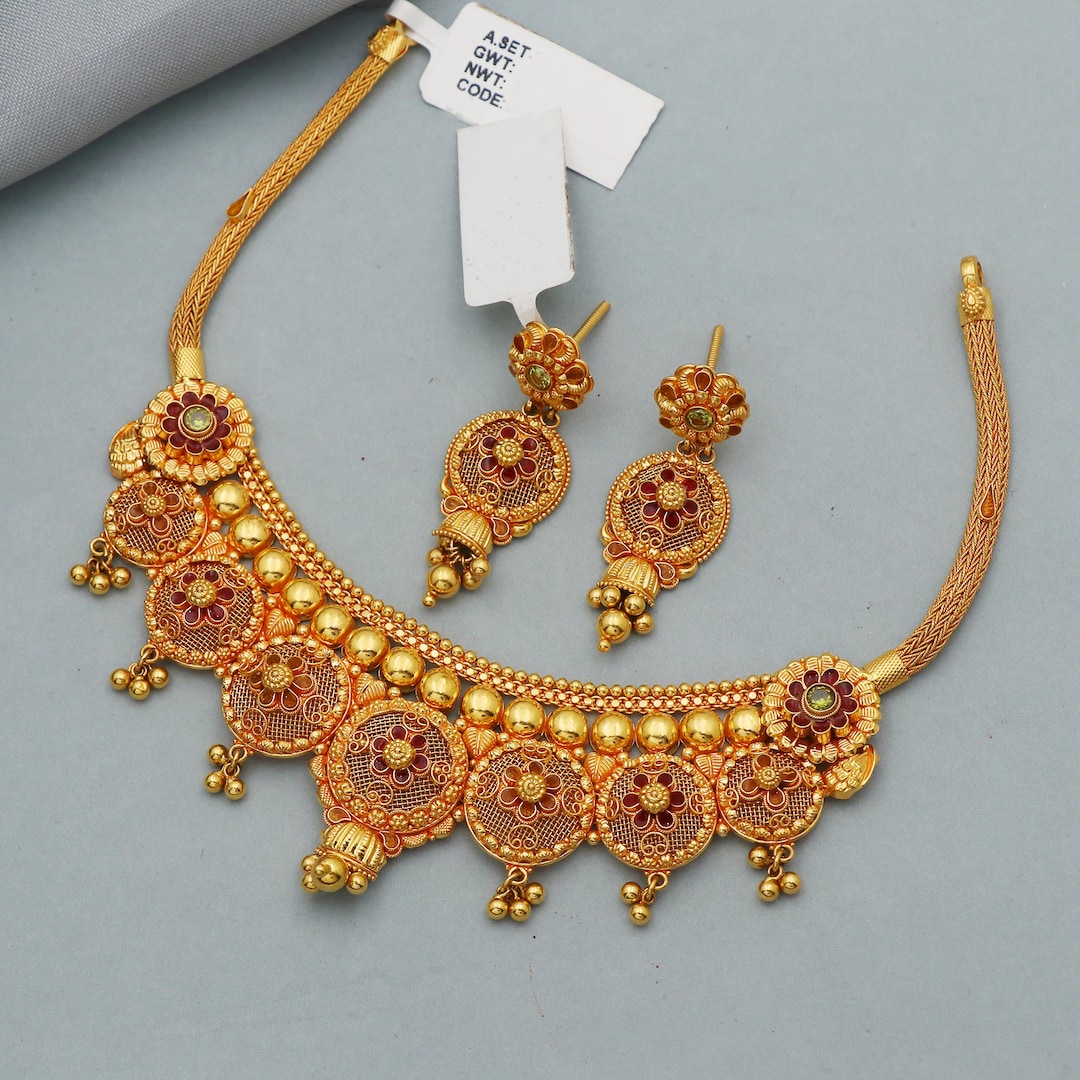 R7 Diamante Gold Necklace and Earrings set 116