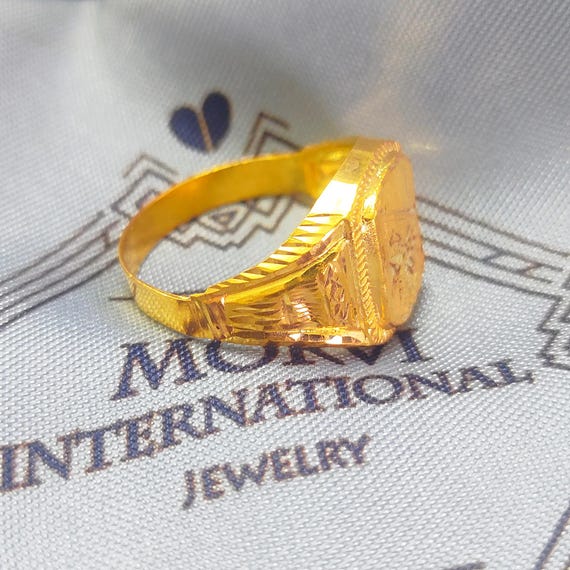 Carved Vintage 18kt 18karat Gold Ring Indian Jewelry for Gift
