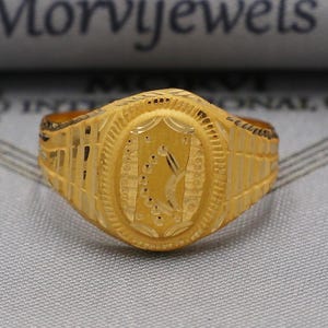 22-karaats gouden ring, handgegraveerde ovale gouden ring, K6131