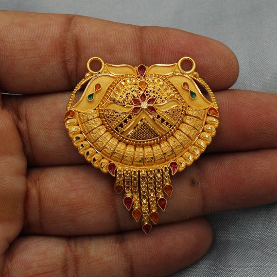 Beautiful 22k Yellow Gold Pendant Necklace Indian Traditional 