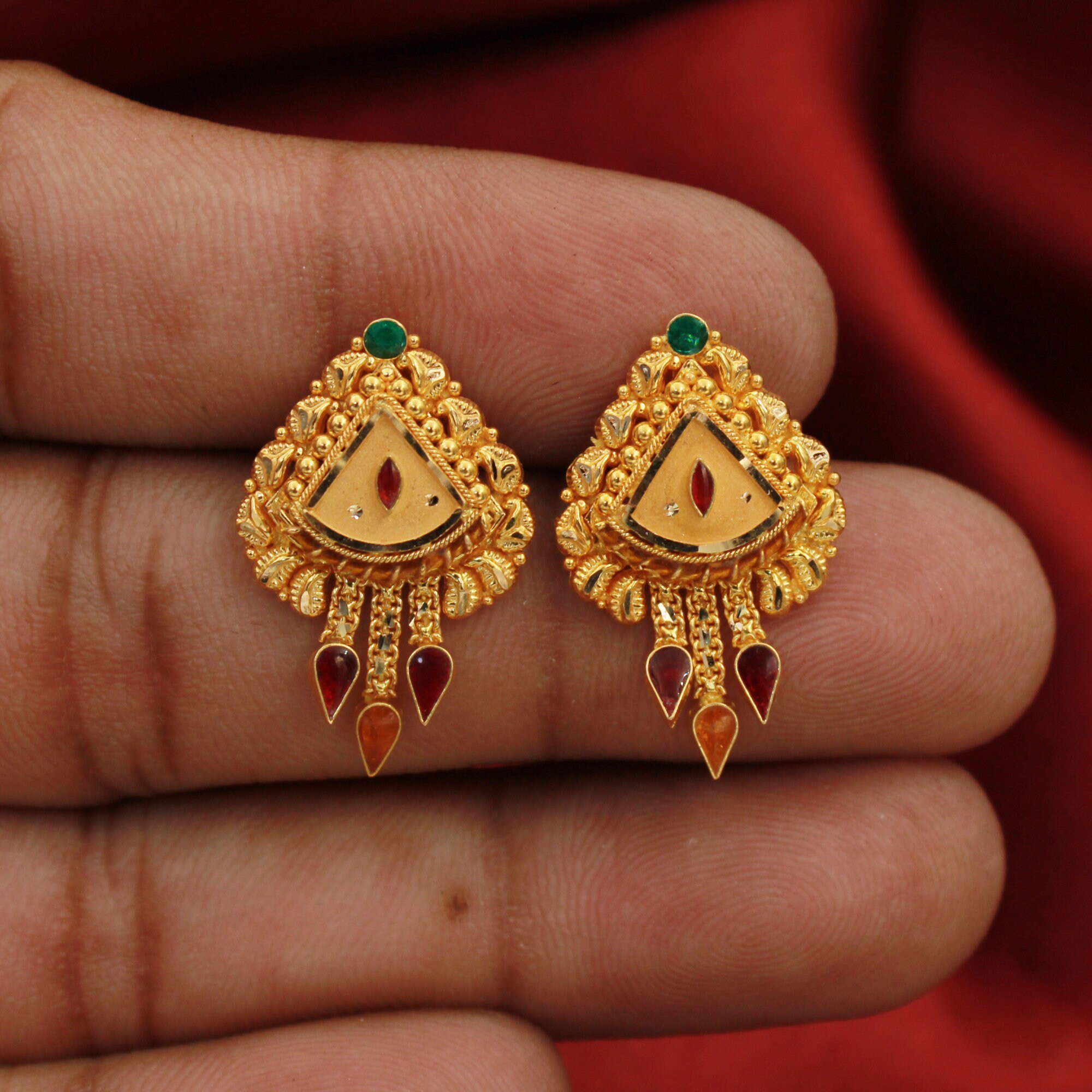 Ethnic Gold Tops Earrings at Rs 25000/set | Gold Earrings in Sitapur | ID:  23767424748