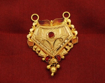 22k Yellow Gold Pendant Necklace 