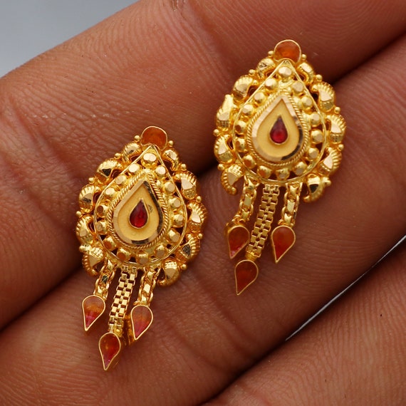 Light Weight Gold Earrings Designs with Weight/ Gold Stud Earrings/ Fancy  Ea… | Gold earrings designs, Indian gold necklace designs, Gold jewellery  design necklaces
