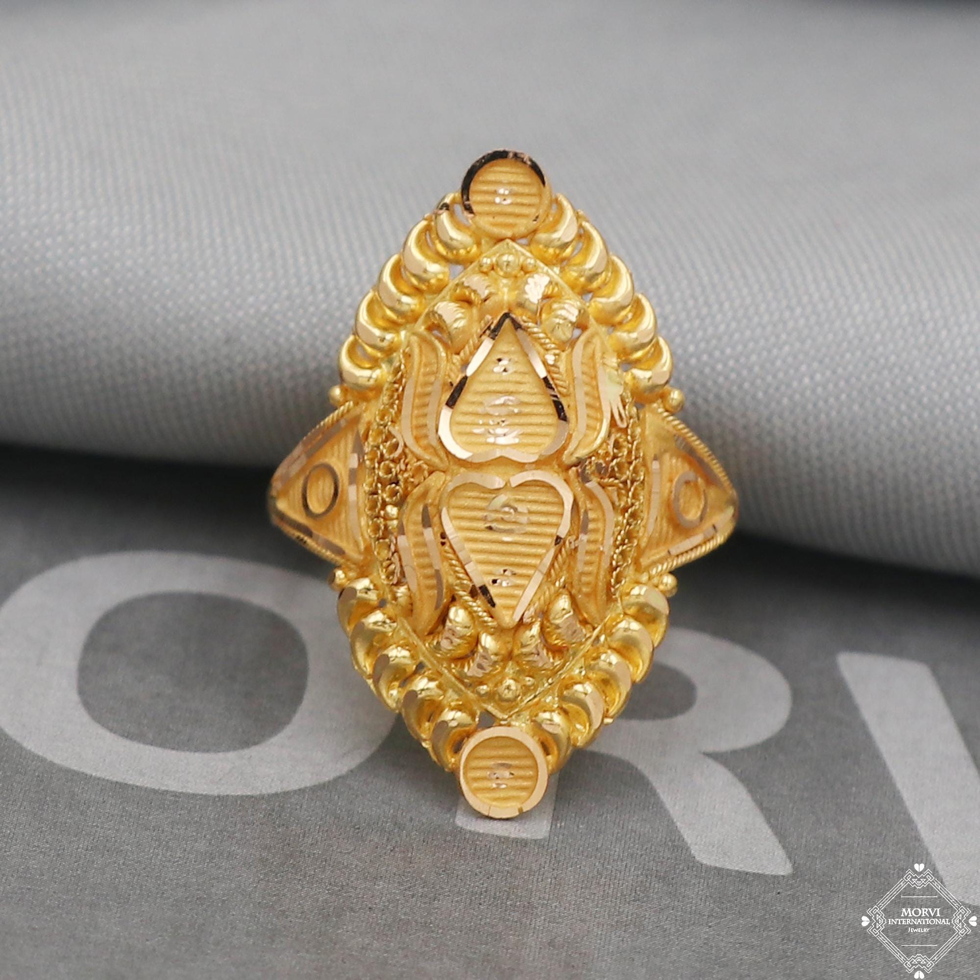 Pure 22k Yellow Gold Ring Jewelry, Handmade Indian Vintage Pure 22k Yellow Gold Ring Jewelry, Handmade Indian Vintage
