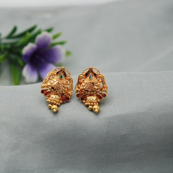 Latest Gold Earrings Designs:लड़कियों के लिए परफेक्ट डिज़ाइन