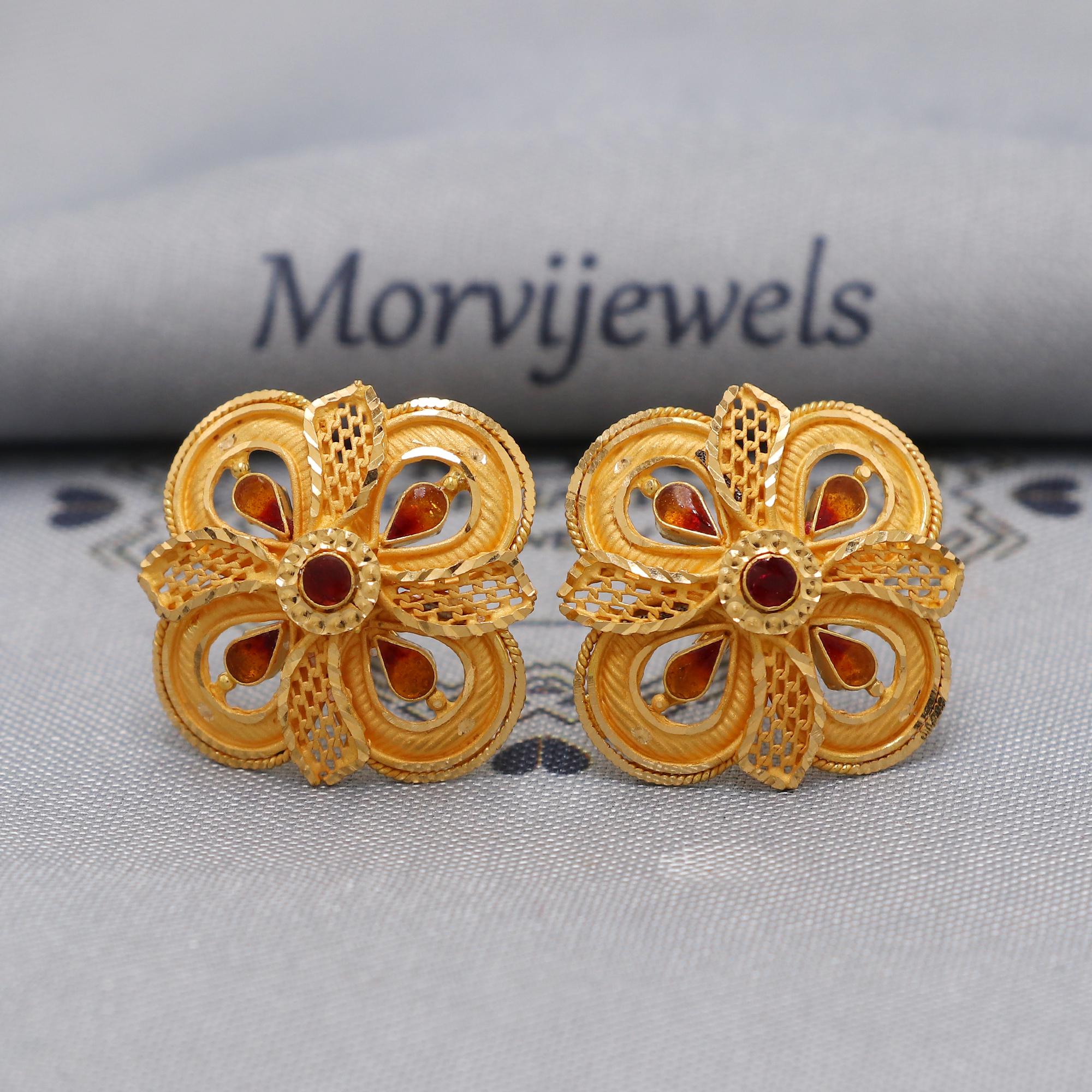 22k Yellow Gold Earrings Stud Tops Filigree Star Flower, Vintage