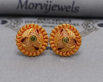 22Kイエローゴールドイヤリングスタッドトップフラワー、ヴィンテージ