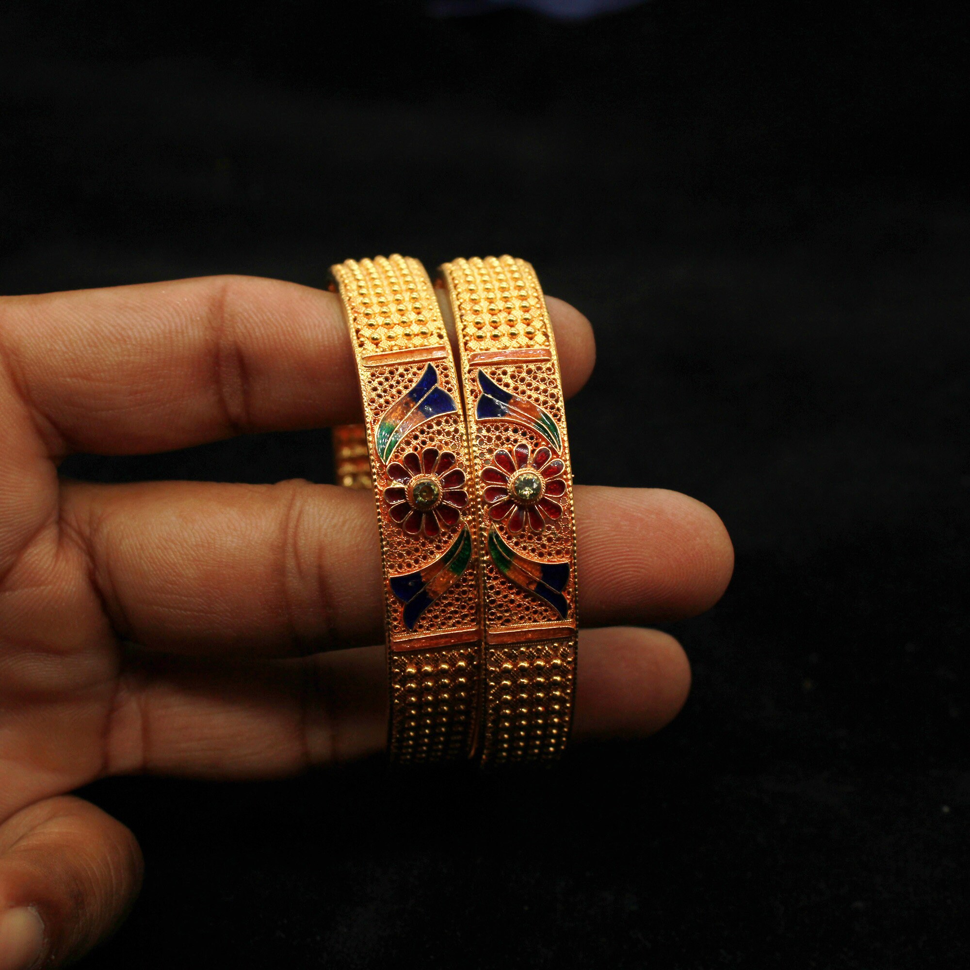 22k Yellow Gold Bangle Pair, Antique Vintage Ethnic Design Indian