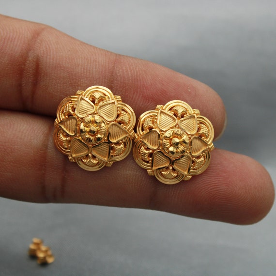 Attractive Square Shape Stud Earrings
