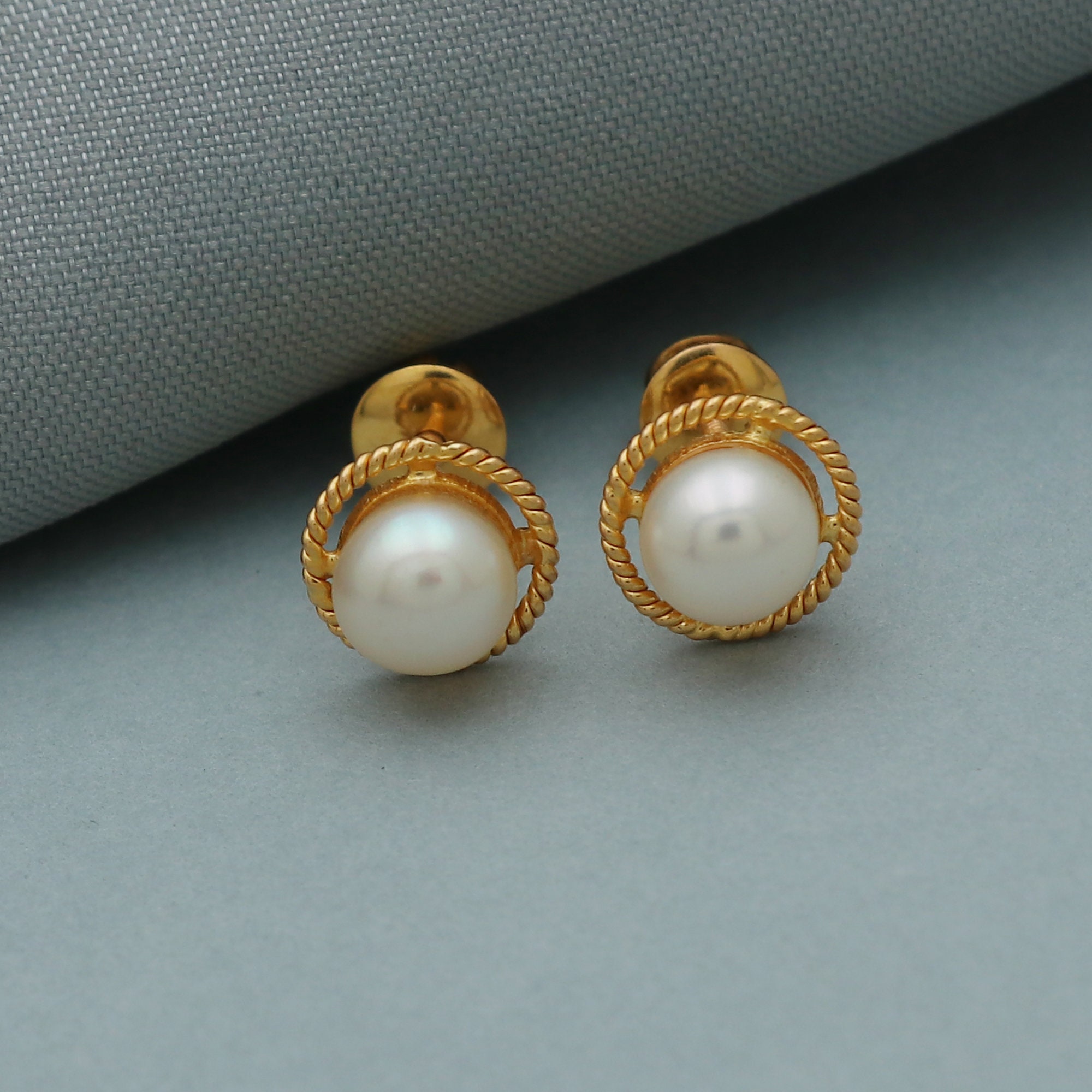 Fashionable western stylish 24k gold pearls long earrings
