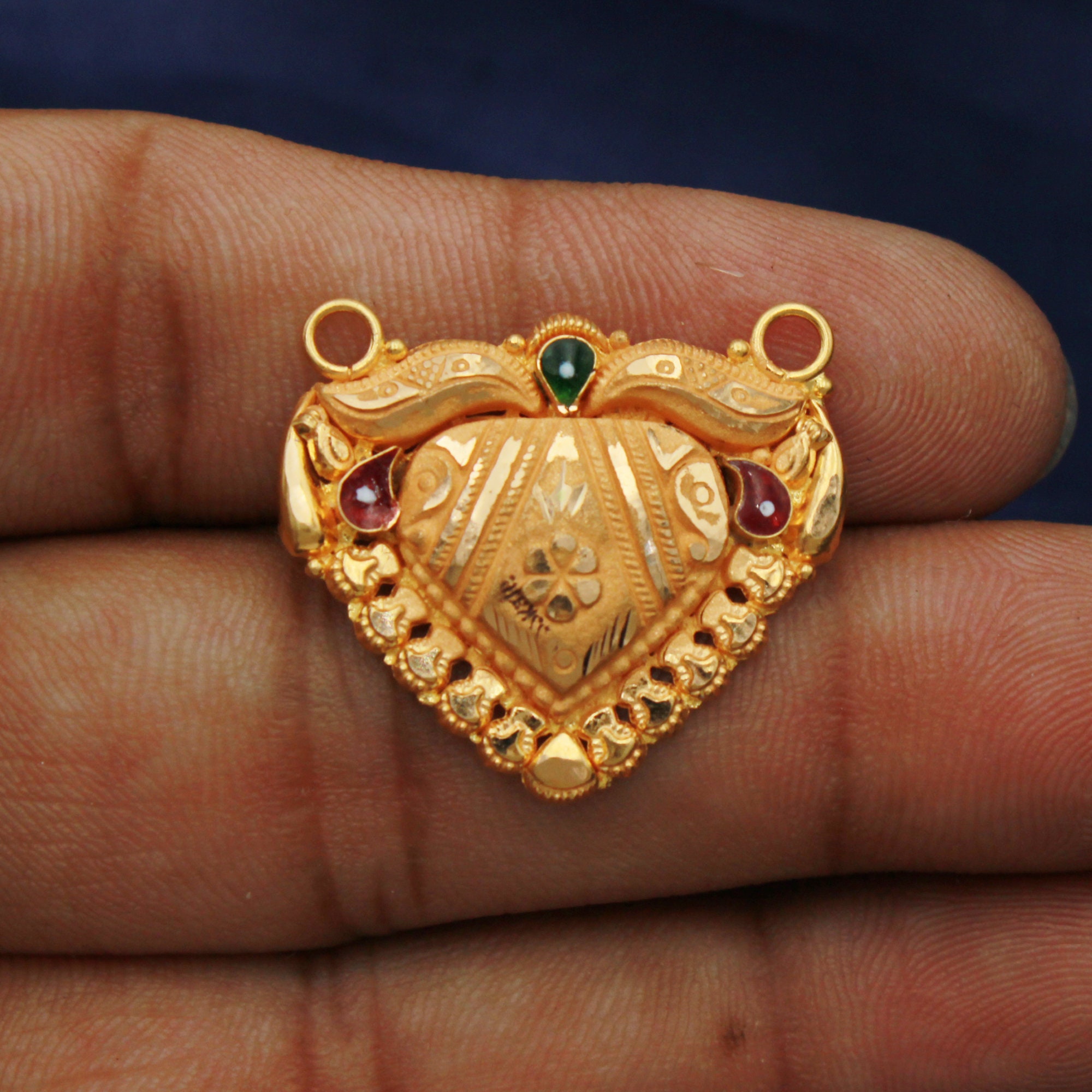 Hand Carved 22k Yellow Gold Amulet Pendant Jewelry From India