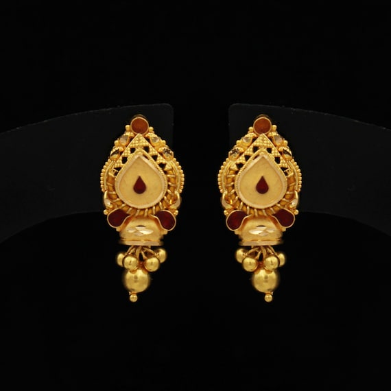 Gold Earrings Designs : ये गोल्ड इयररिंग के यूनिक डिज़ाइन में मिलेगा स्