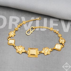 22k Yellow Gold Women Bracelet Jewelry, Handmade Indian Gold Jewellery K5265