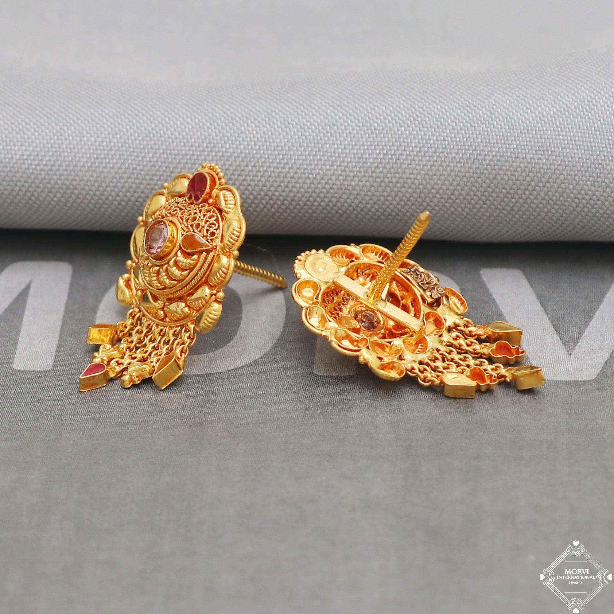 Daily wear gold earrings for women discount