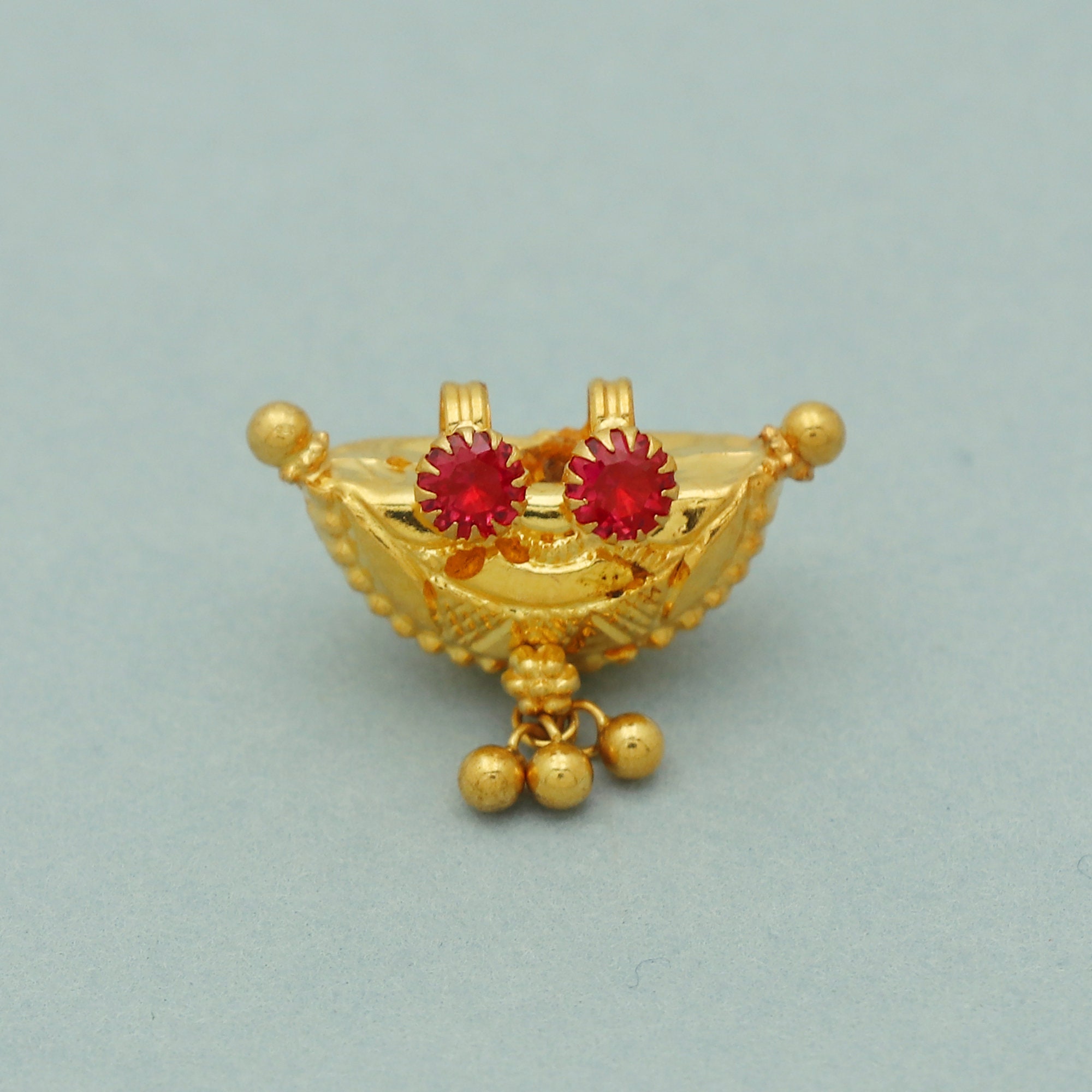 Small 22k Gold Pendant Amulet Jewelry, Tabiz Style Small 22k Gold Pendant Amulet Jewelry, Tabiz Style