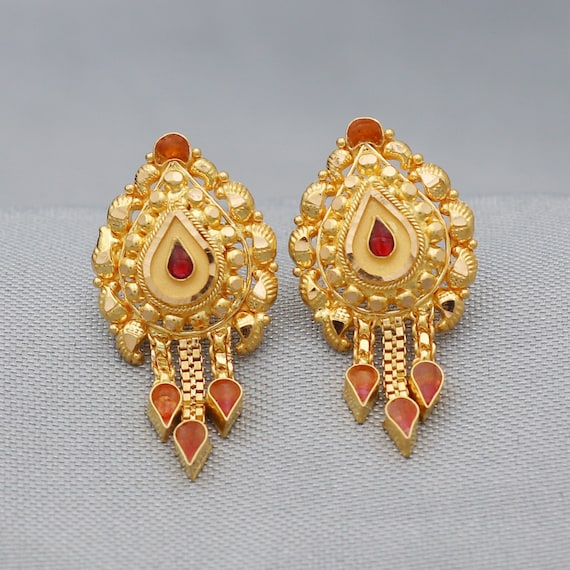 Gold traditional hotsell earrings collection