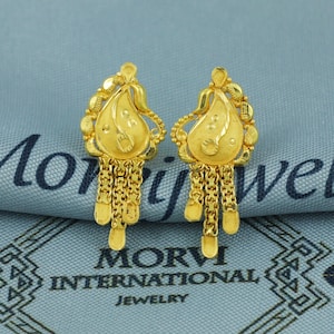 18k 18kt 18 karat Yellow Gold Earrings Dangle Stud Handmade Indian Jewelry for Gift, K5653