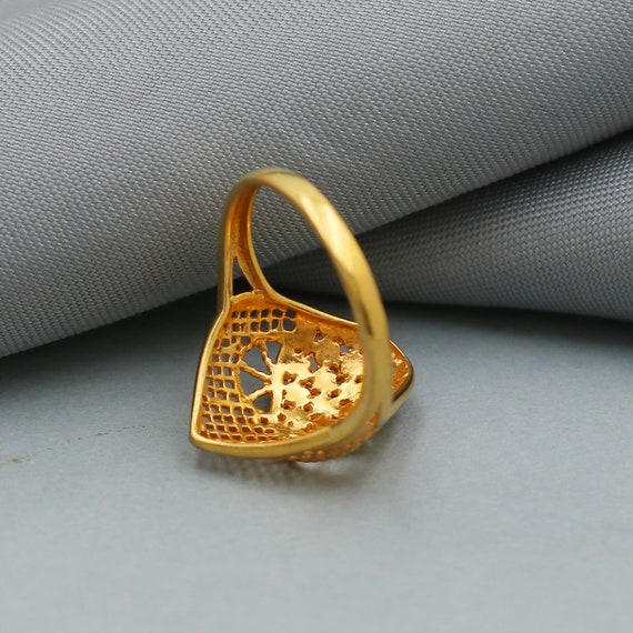 Linear Men's 22k Gold Ring - R Narayan Jewellers | R Narayan Jewellers