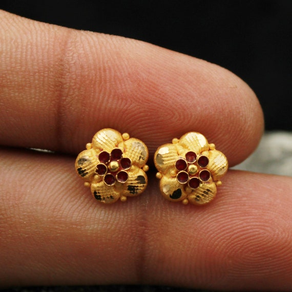 22ct Yellow Gold Flower Design Ladies Stud Earrings 3.2 Grams - Etsy Norway