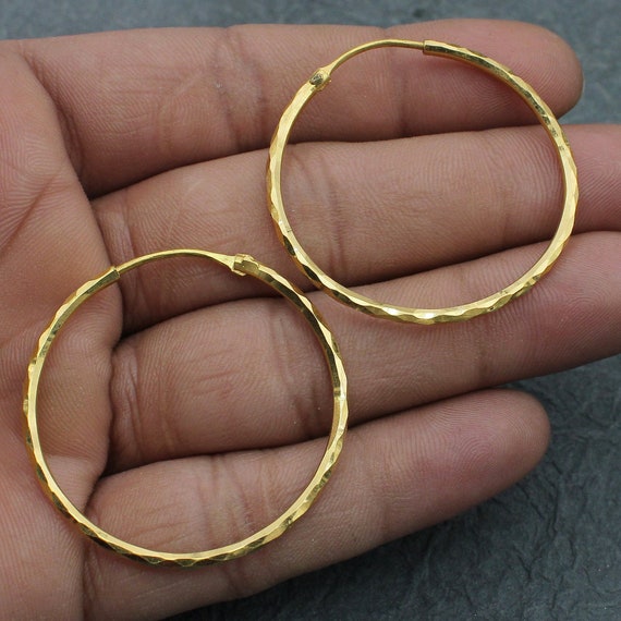 Dainty Gold Hoop Bali Earrings