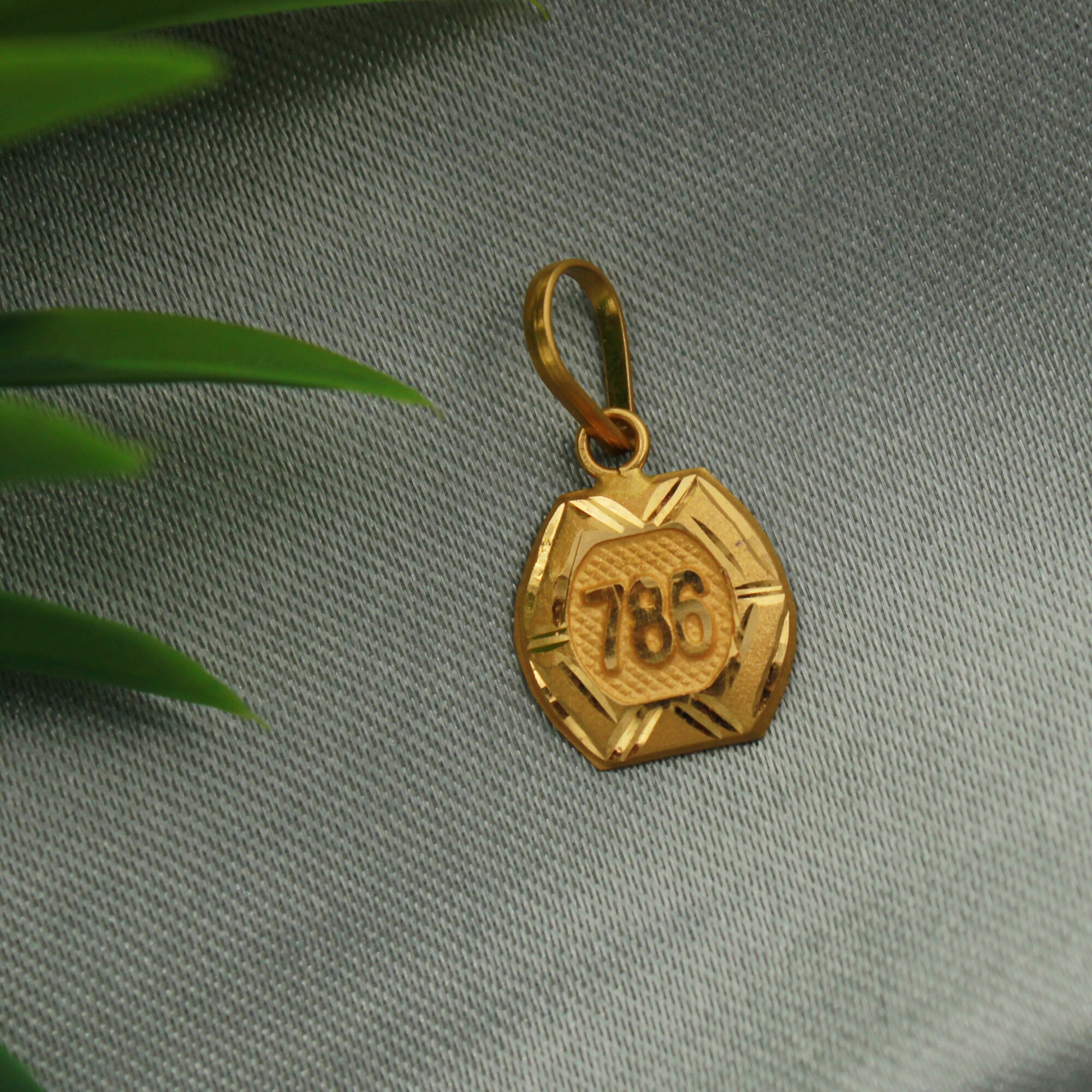 786 locket deals