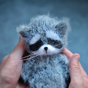 RACCOON knitting PATTERN pdf, cute Knitted animal toys