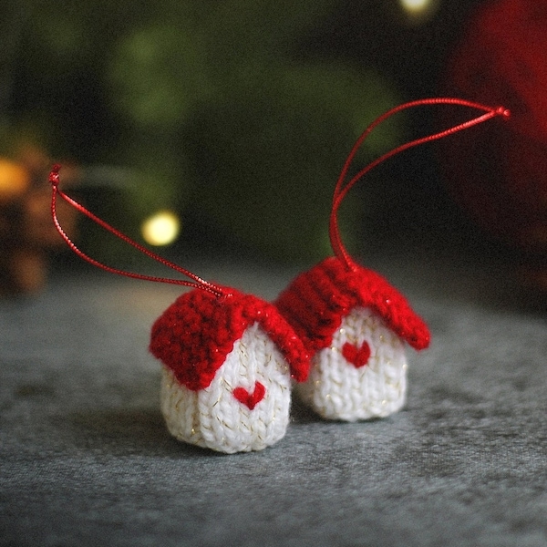 Small  Christmas HOUSE knitting pattern PDF, knitted tutorial, christmas tree decoration