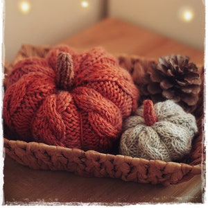 Knitted CABLE PUMPKIN, knitting pattern, HALLOWEEN