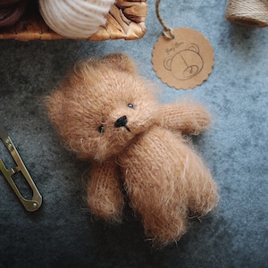 PATTERN a maglia dell'orso della cannella, giocattolo animale lavorato a maglia 7 pollici