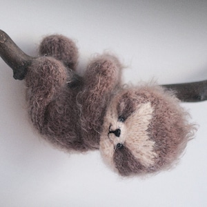 SLOTH knitting PATTERN pdf, knitted animal toy 18cm - 7&#39;
