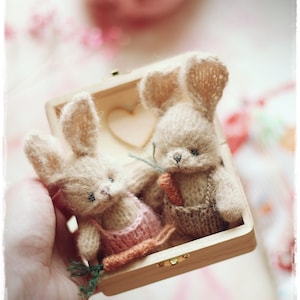 Tiny Little Bunny knitting PATTERN PDF 4,33'' 11cm knitted cute animal toy tutorial, rabbit for newborn session zdjęcie 2