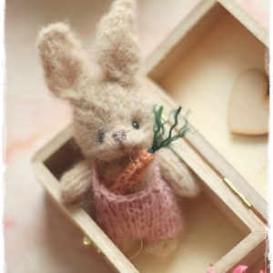 Tiny Little Bunny knitting PATTERN PDF 4,33'' 11cm knitted cute animal toy tutorial, rabbit for newborn session zdjęcie 6