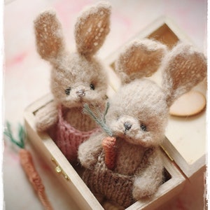 Tiny Little Bunny knitting PATTERN PDF 4,33'' 11cm knitted cute animal toy tutorial, rabbit for newborn session zdjęcie 4
