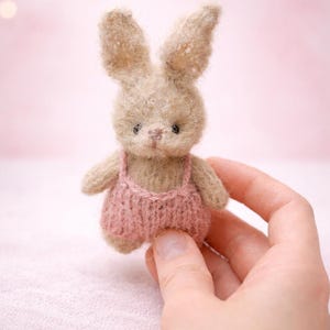 Easter Bunny Knitting Pattern PDF, Knitted Rabbit Tutorial, Soft Toy Knitting Pattern, Easter Decor DIY, Bunny on Two Needles, Digital, 11cm