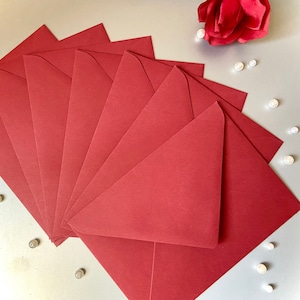 Buste rosse  per partecipazioni di matrimonio o inviti di laurea