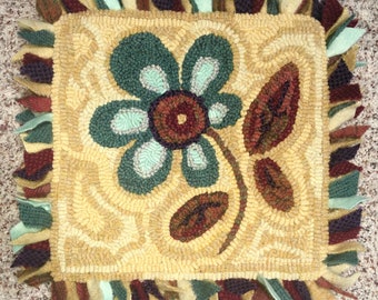 Wool Flower Pillow Kit, Rug Hooking Project (10x10)