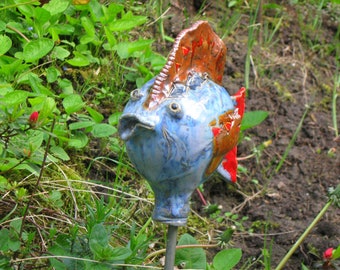 Fisch Romina Keramik für den Garten blau/rot