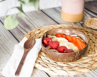 Coconut Bowl & Spoon Gift Set - Buddha Bowl Set - Upcycled Wooden Bowl - Smoothie Bowl - Eco Friendly Gift - Coconut Shell Bowl