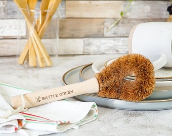 Wooden Dish Brush - Beech Wood Washing Up Brush with Coconut Bristles - Eco Friendly Washing Up