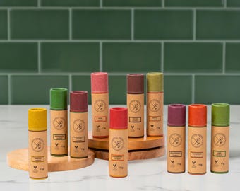 Bálsamo labial vegano natural en tubo de cartón de 11 g / Varios aromas disponibles / Sin plástico y ecológico