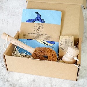 Zero Waste Kitchen Cleaning Set (Medium) - Eco Friendly Washing Up Gift Set